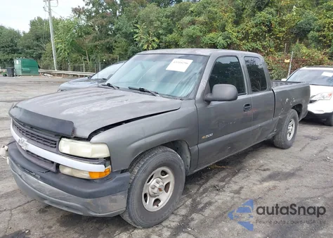 2000 Chevrolet Silverado 1500 z USA, uszkodzony, nr VIN 2GCEC19W3Y1132597